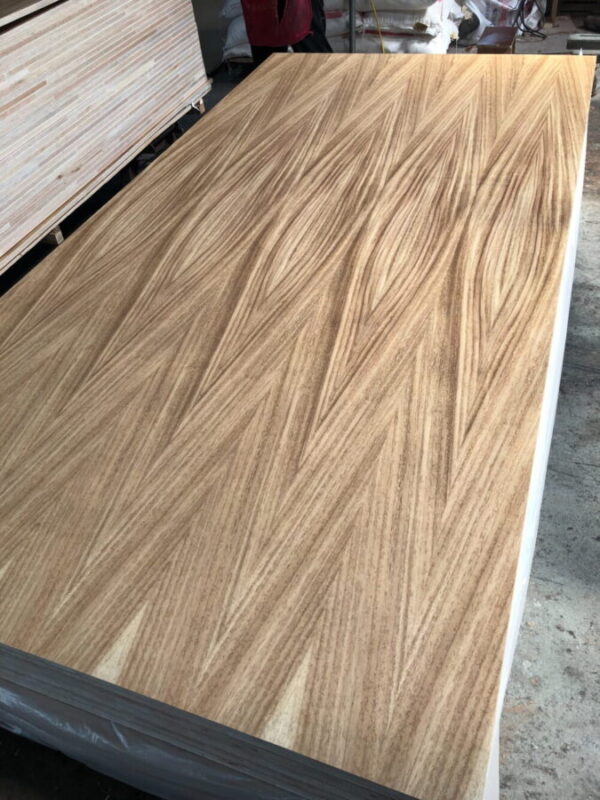 Parota plywood for doors