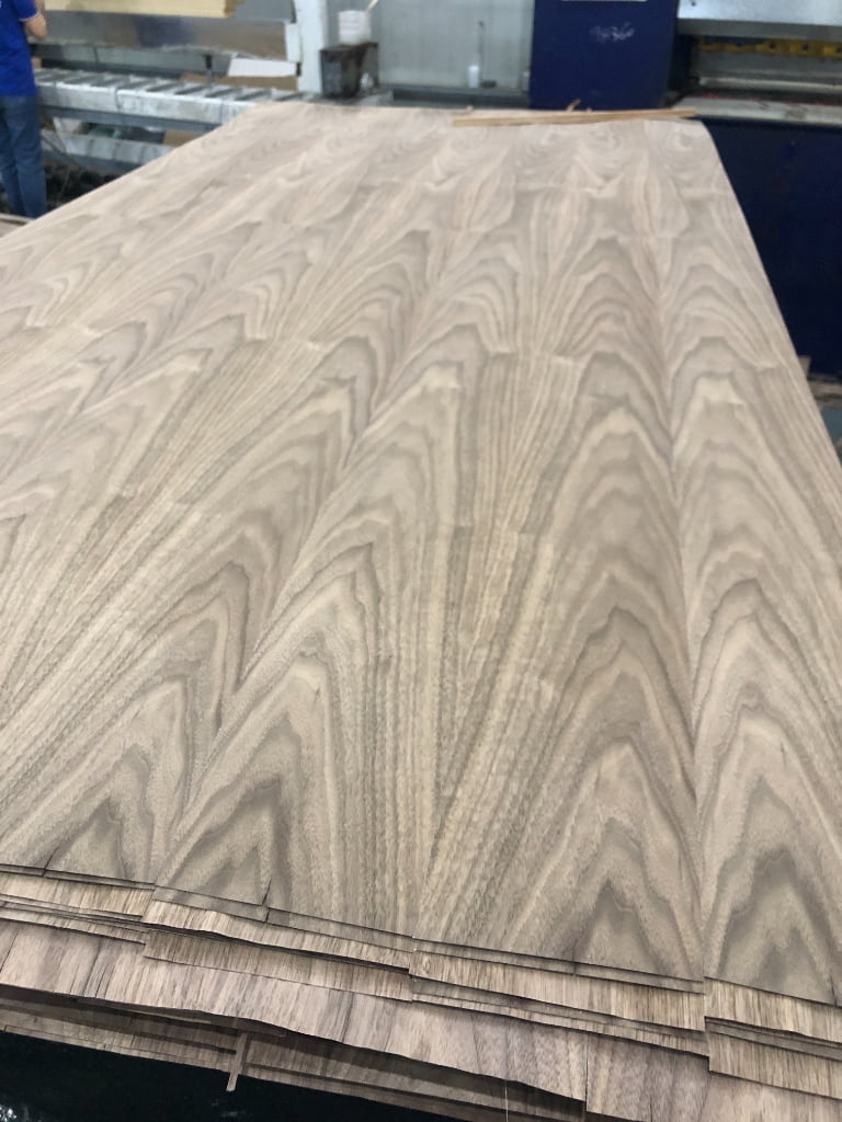 Advantages Of Tzalam Veneer Panels