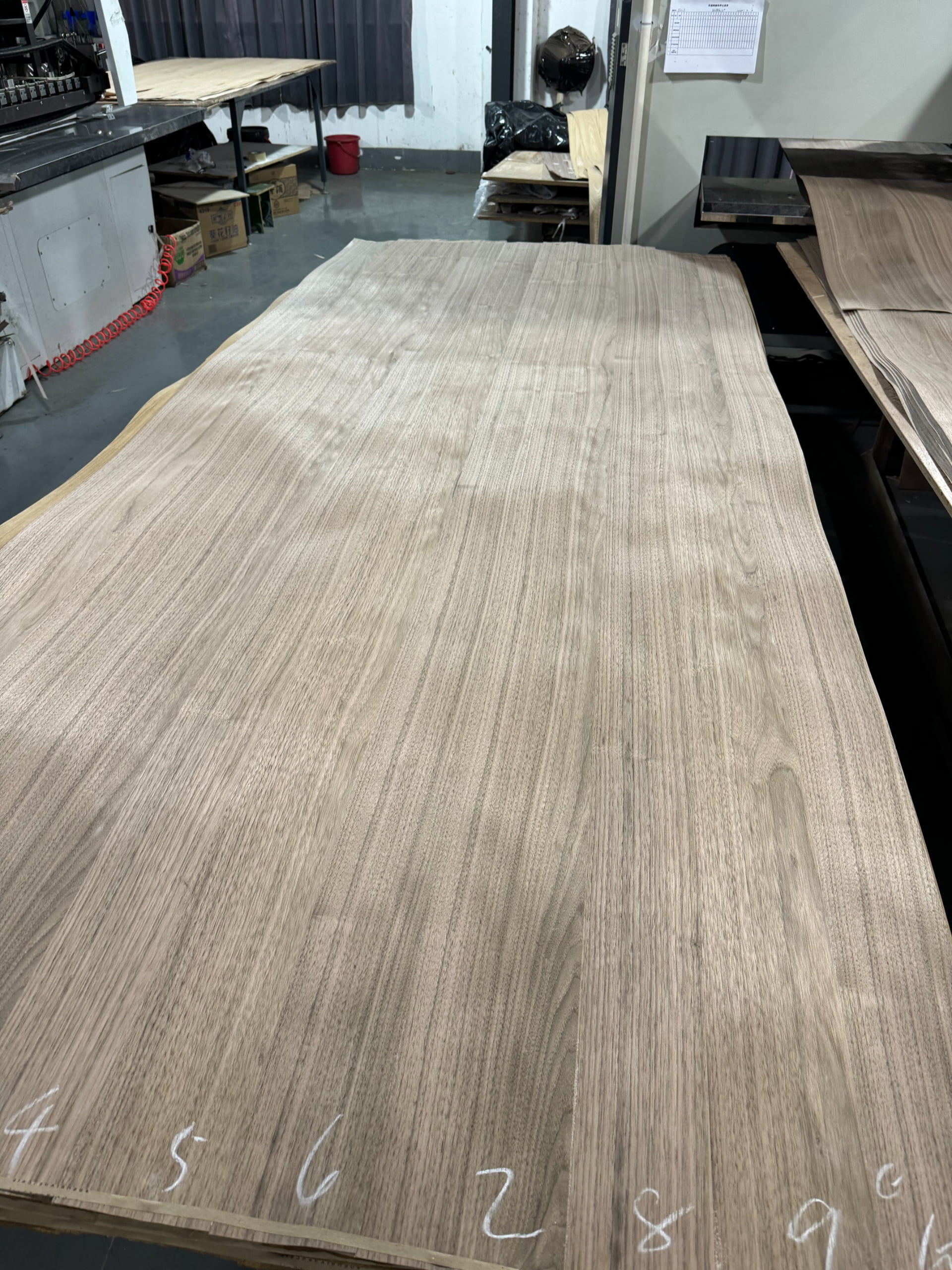 Walnut Random Veneer