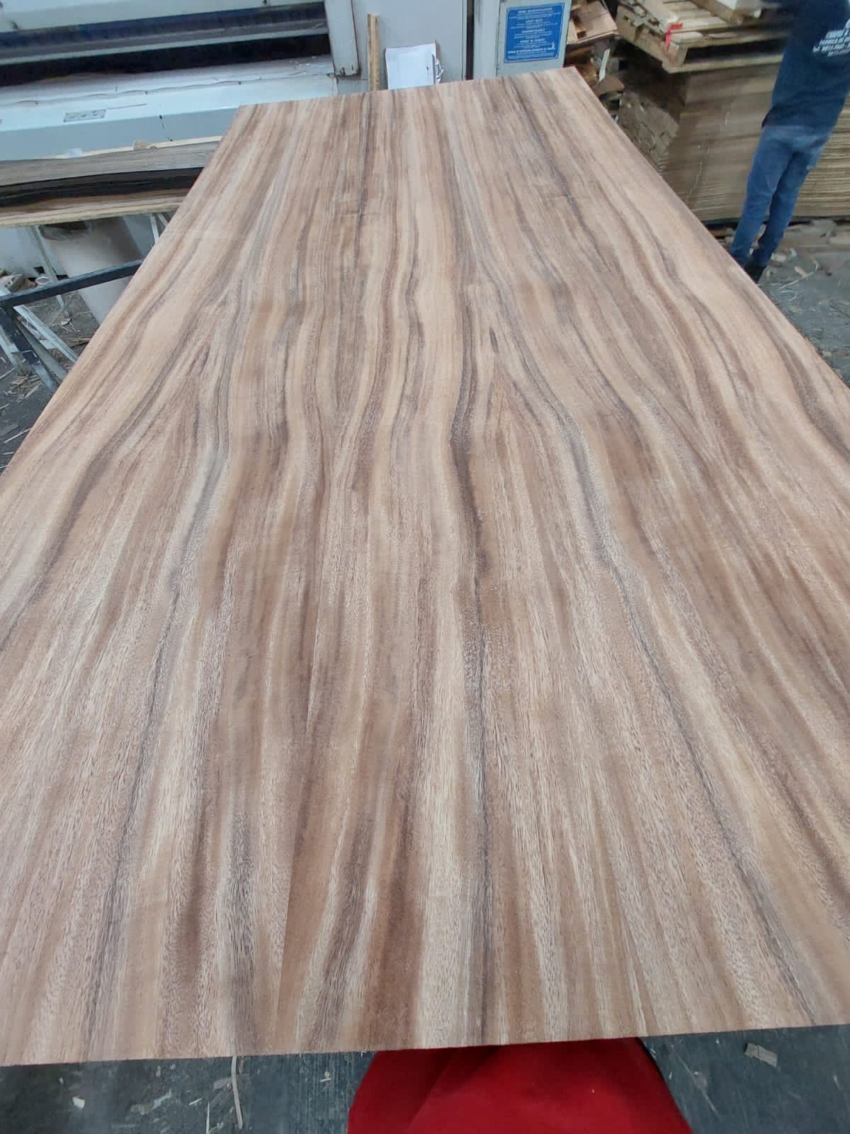 Parota Book Match Veneer