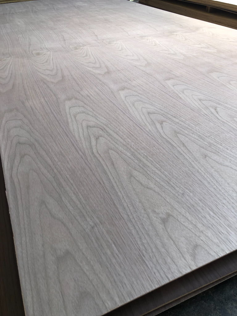 Walnut Plywood Supplier In China