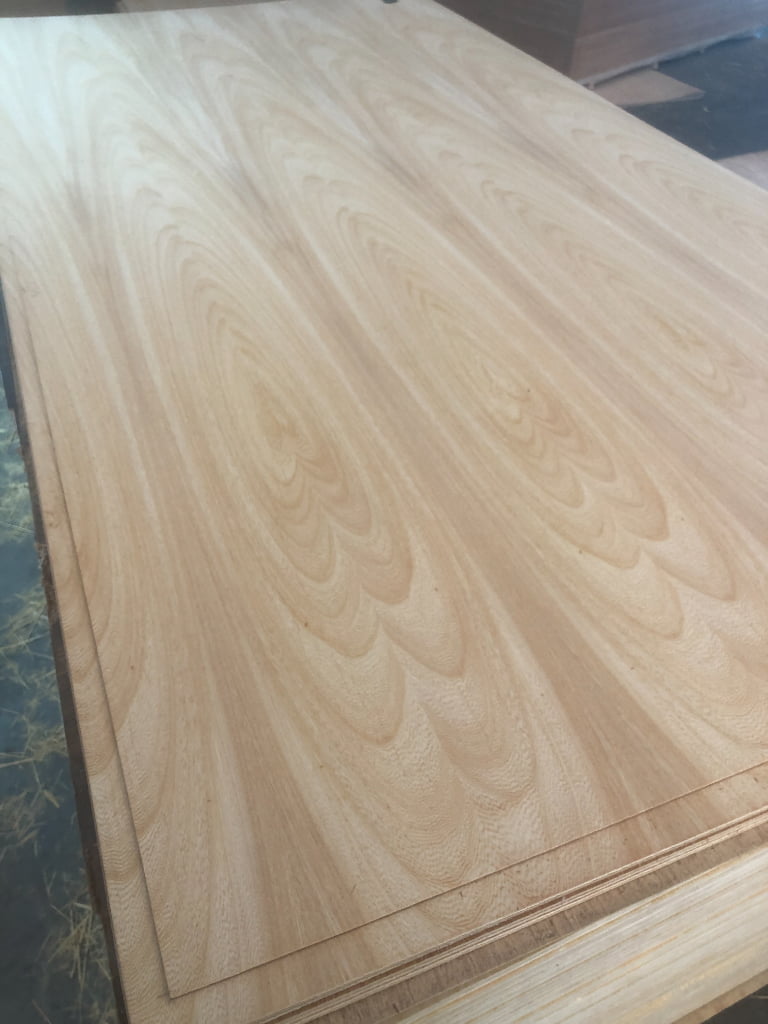rosa morada plywood